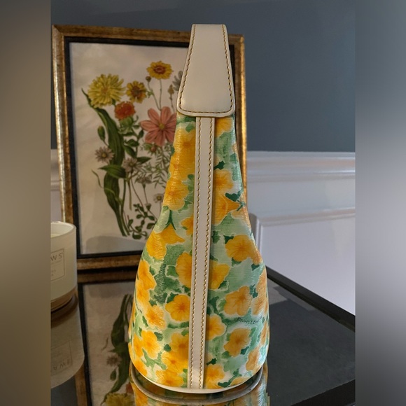 Dooney and Bourke yellow Petunia Bucket Bag- Brand New! - Picture 4 of 12